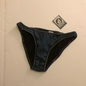 dead stock vintage volcom bikini bottoms